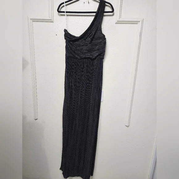 Lulus Poised Performance Black Plisse One-Shoulder Maxi Dress XL Wedding Party - Picture 8 of 9